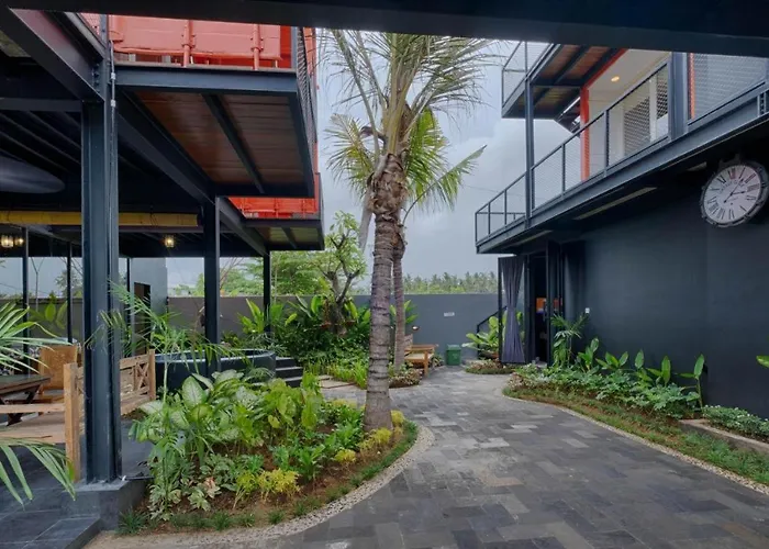 Cubi Haus 3* ロヴィーナ